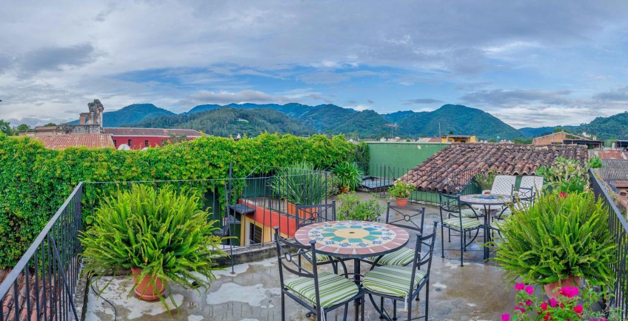 Hotel Casa Rustica By Ahs Antigua Екстер'єр фото