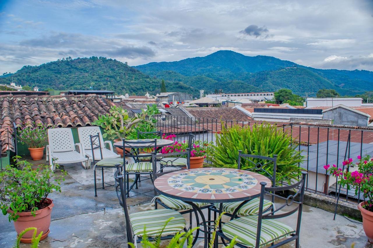 Hotel Casa Rustica By Ahs Antigua Екстер'єр фото