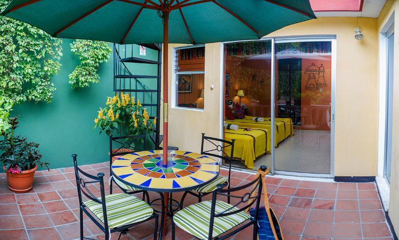 Hotel Casa Rustica By Ahs Antigua Екстер'єр фото