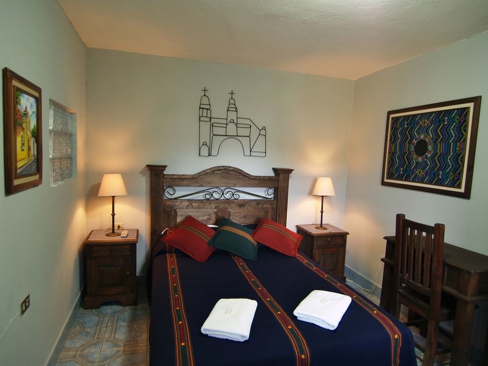 Hotel Casa Rustica By Ahs Antigua Екстер'єр фото