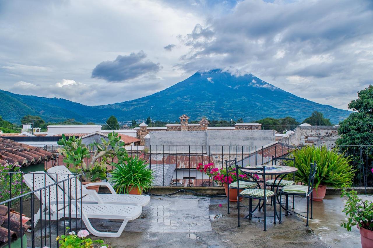 Hotel Casa Rustica By Ahs Antigua Екстер'єр фото